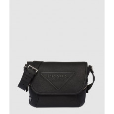 프라다 숄더 스트랩이 달린 가죽백 2VD056