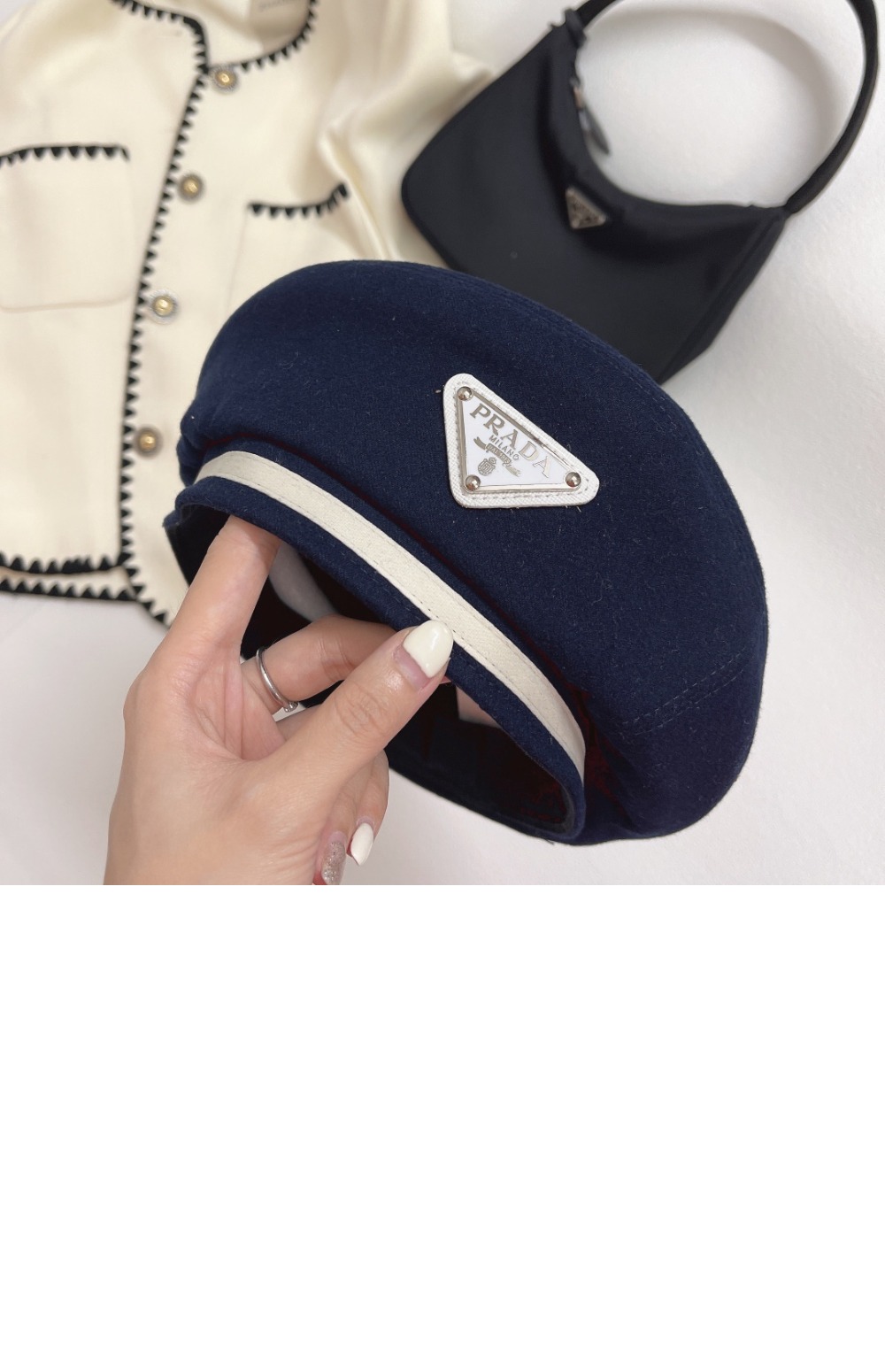 프라다 베레모 2HC429