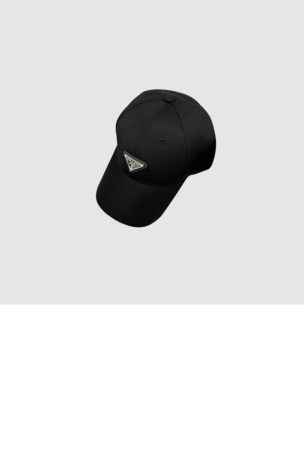 프라다 베이스볼 캡 1HC633