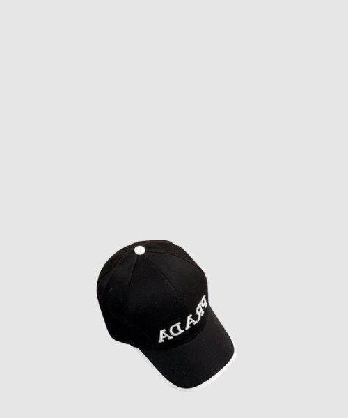 프라다 자수 야구 모자 2HC178