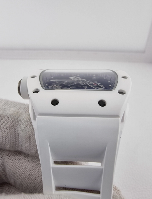 리차드밀 부바왓슨 RM-055 블랙&화이트세라믹 스켈레톤다이얼 화이트러버스트랩 RICHARD MILLE RM-055