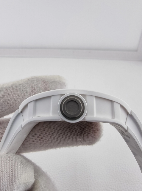 리차드밀 부바왓슨 RM-055 블랙&화이트세라믹 스켈레톤다이얼 화이트러버스트랩 RICHARD MILLE RM-055