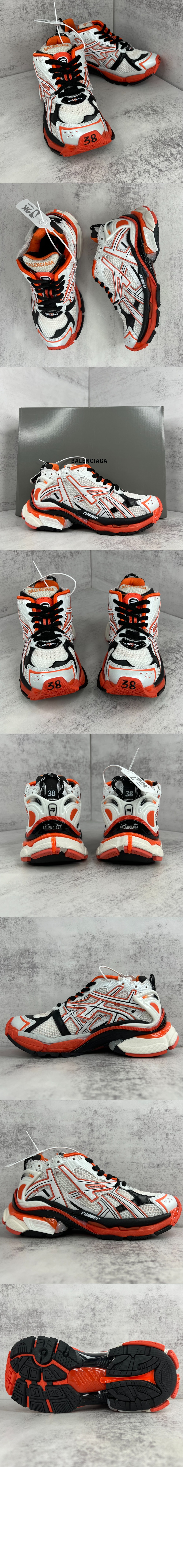 발렌시아가 러너 스니커즈 677402