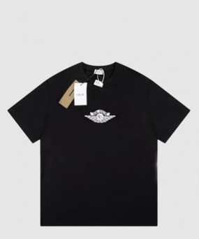 디올 로고 프린트 반팔