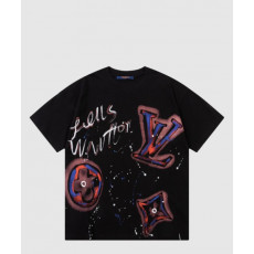 루이비통 로고 프린트 반팔