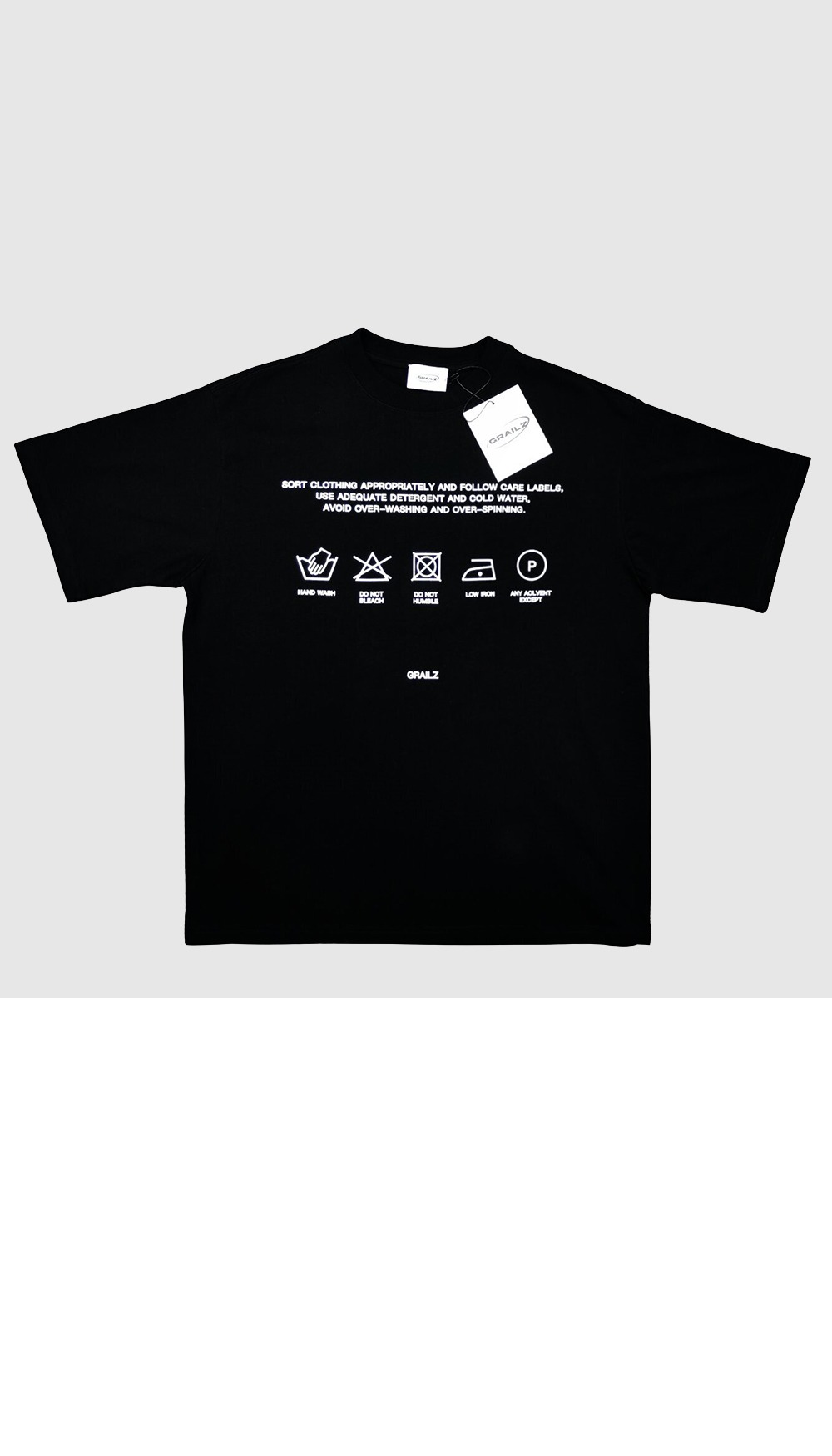 루이비통 로고 프린트 반팔