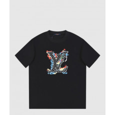 루이비통 로고 프린트 반팔