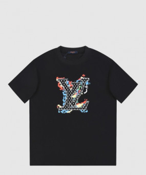 루이비통 로고 프린트 반팔