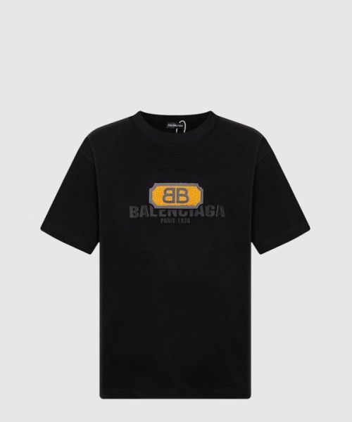 발렌시아가 티셔츠