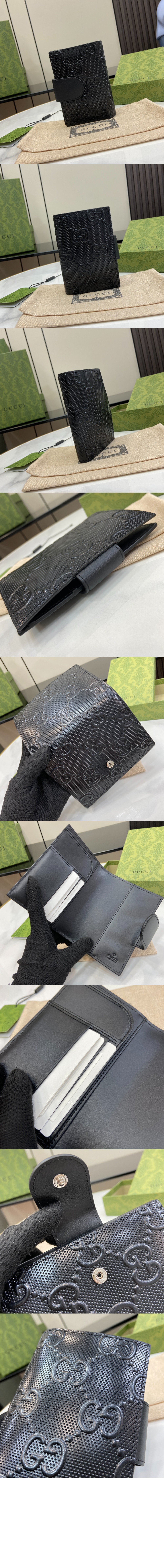 구찌 인터로킹 G 여권지갑 724562