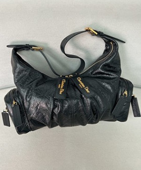 디올 그랜드 투어 멀티 포켓 미디엄 블랙