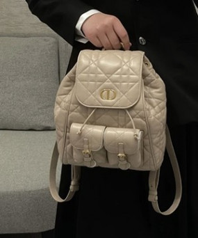 디올 카로 백팩 미디엄