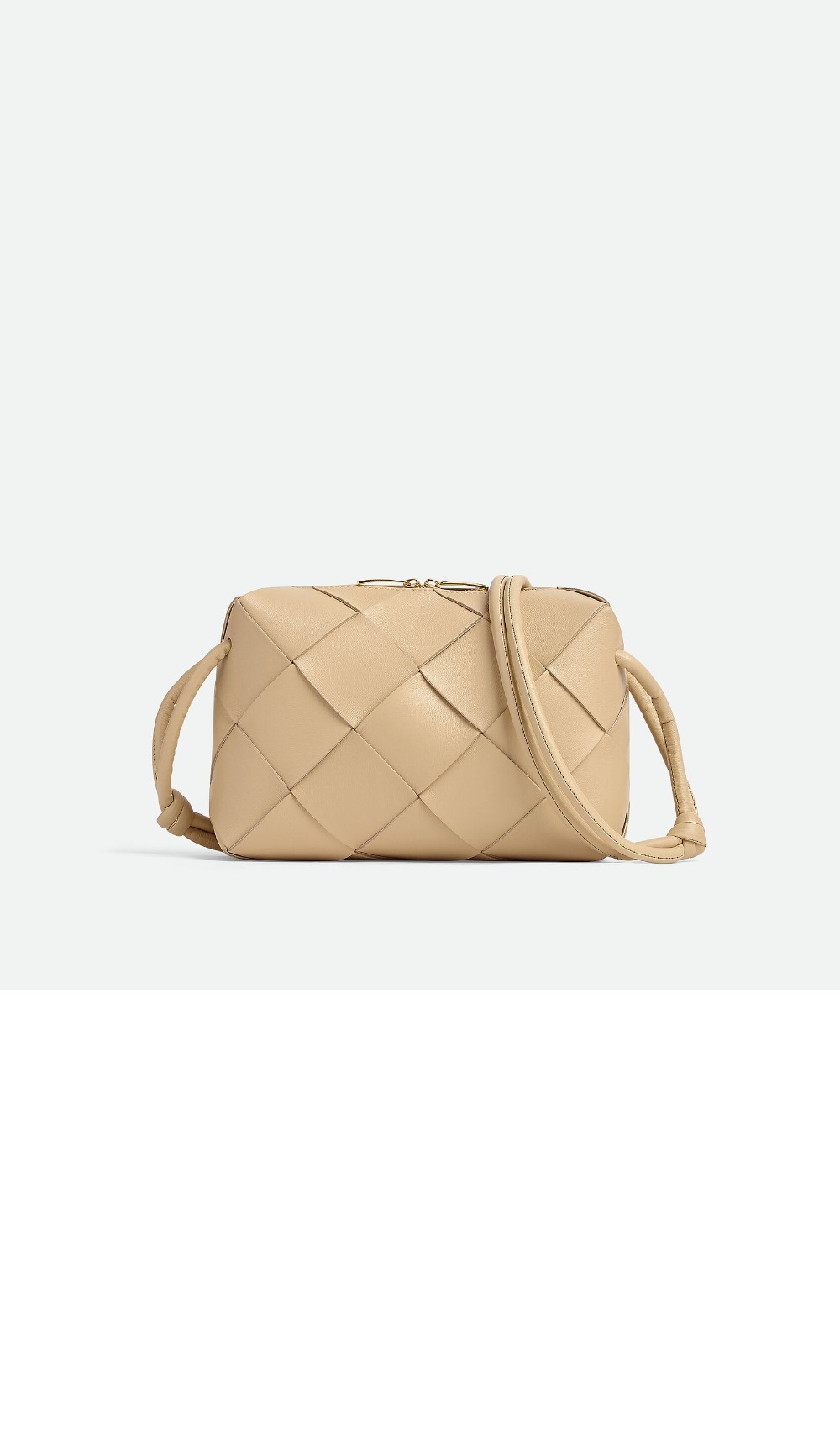 보테가베네타 스몰 카세트 카메라백 709417