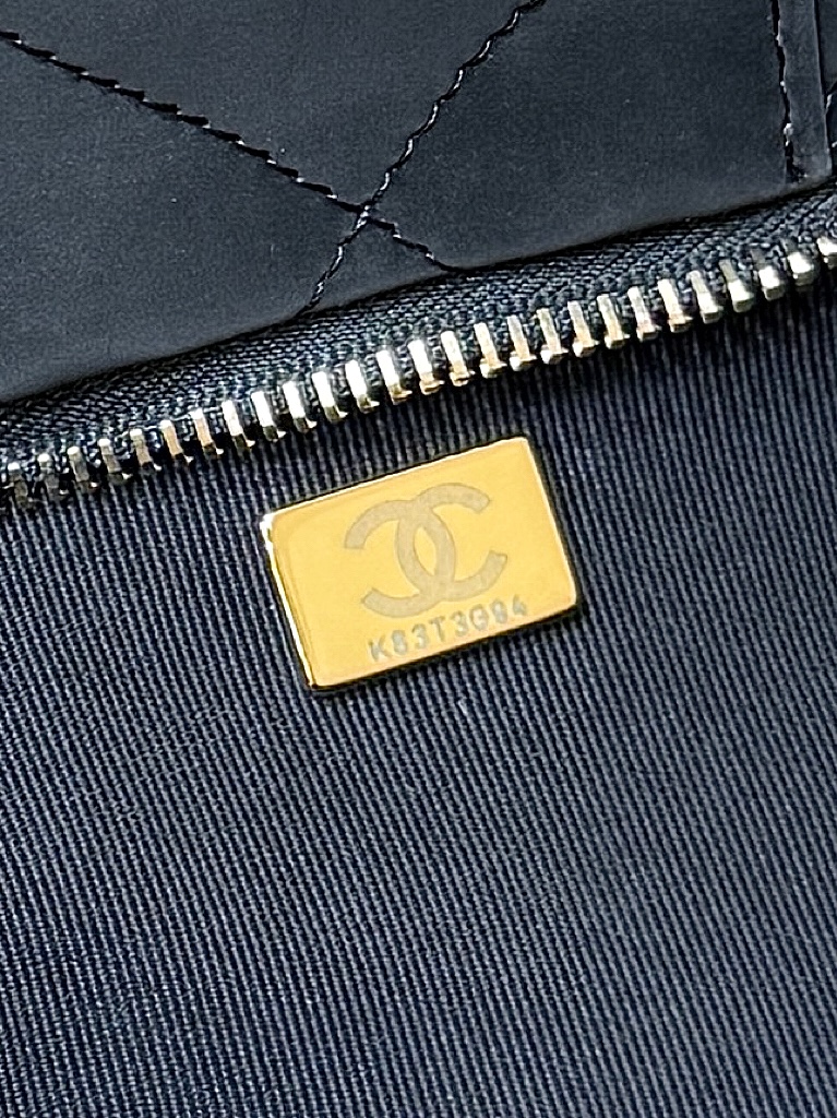 샤넬 보우 백 AS5851