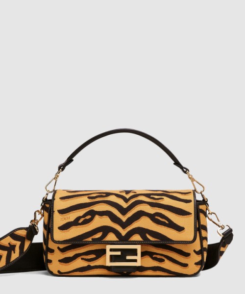 펜디 바게트백 미듐 8BR600