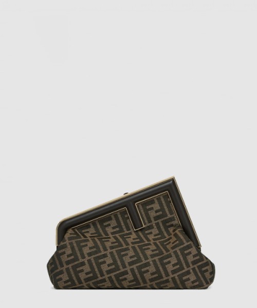 펜디 퍼스트 미디 숄더백 8BP137