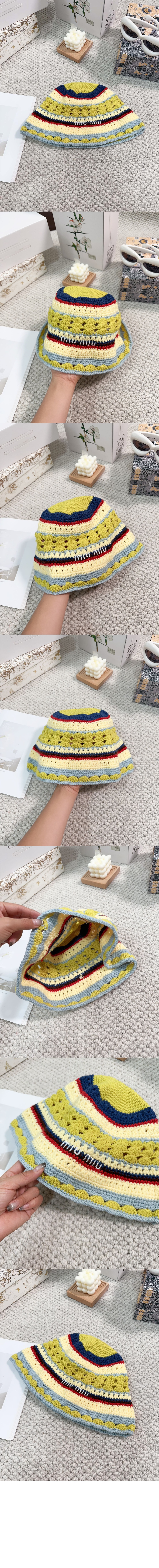 미우미우 니트 스트라이프 캡 5HC697