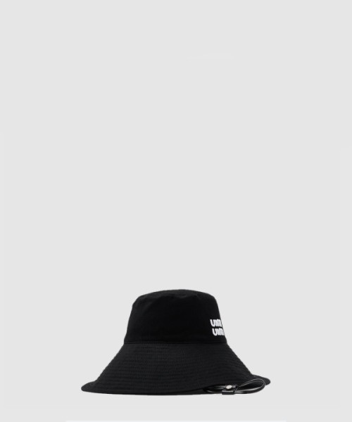 미우미우 드릴 캡 5HC220