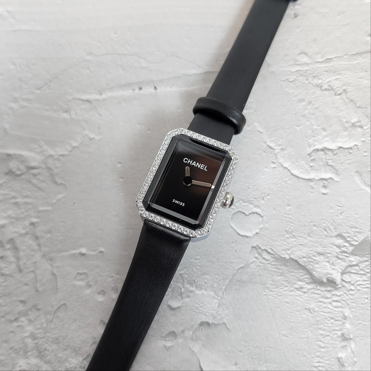 샤넬 프리미에르 리본 워치 19.7MM