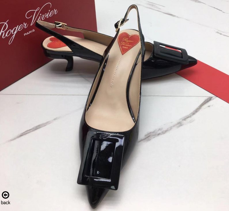 로저비비에 래커버클 페이턴트 레더 슬링백힐