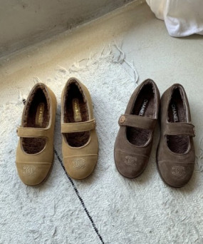 샤넬 벨벳 메리제인 슈즈