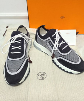 에르메스 블랙 화이트 어딕트 스니커즈