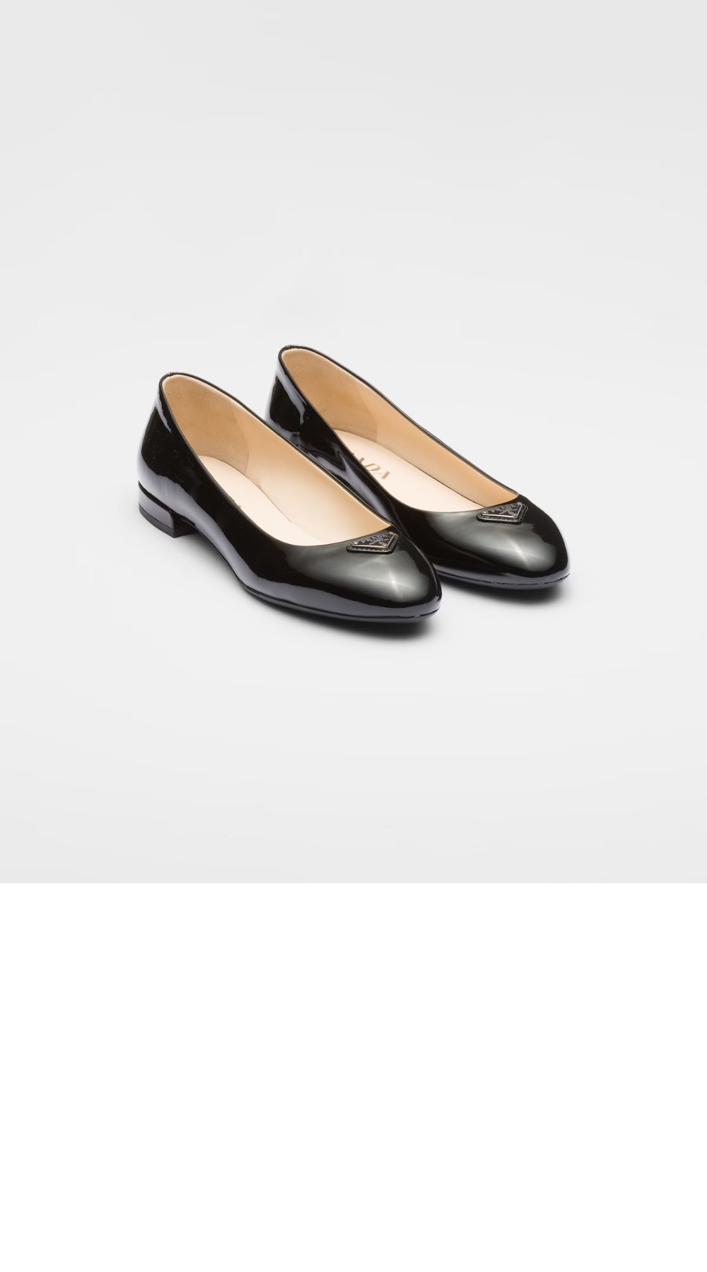 프라다 페이턴트 가죽 발레리나 플랫 1F200N