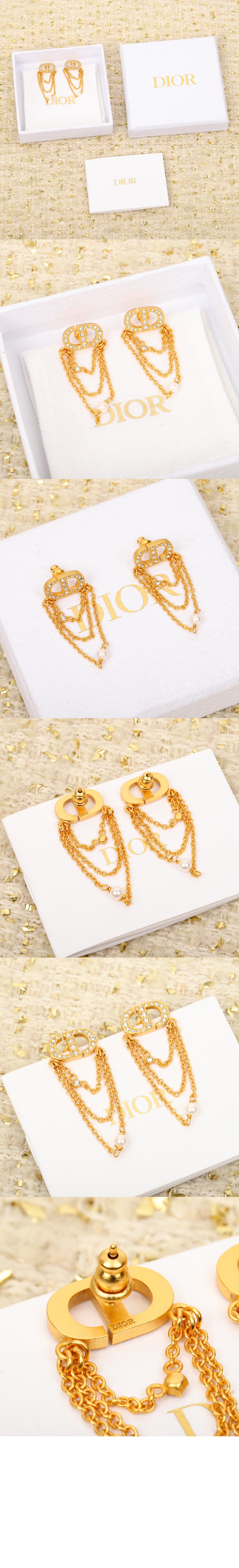 디올 Petit CD 귀걸이 E3093