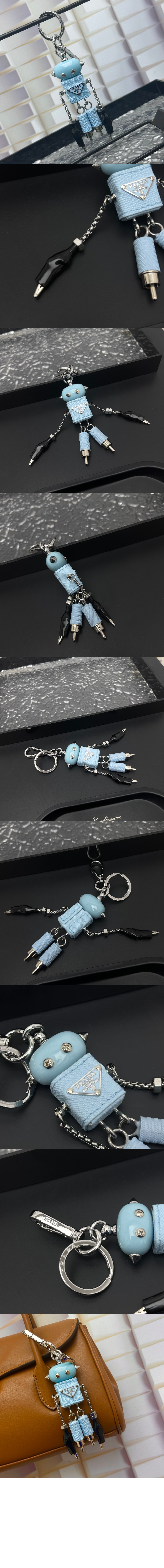 프라다 Robot 사피아노 가죽 백 참 2TR101