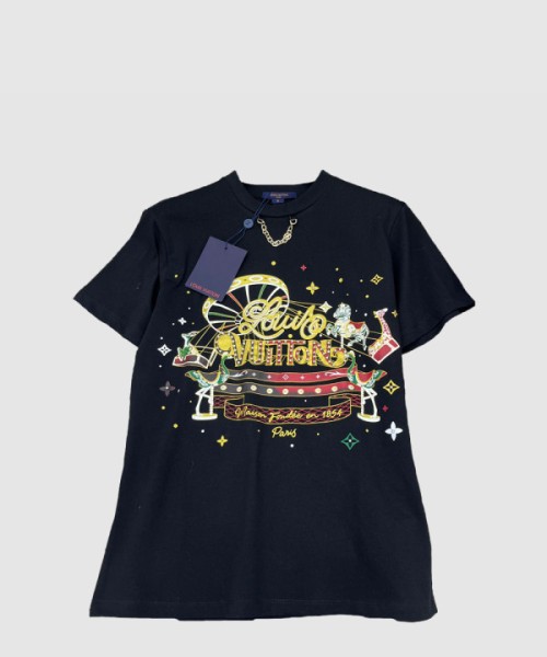 루이비통 로고 프린트 반팔