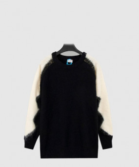 생로랑 로고 프린트 긴팔