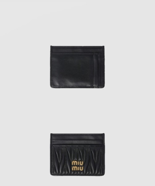 미우미우 마테라쎄 나파 가죽 카드 홀더 5MC076
