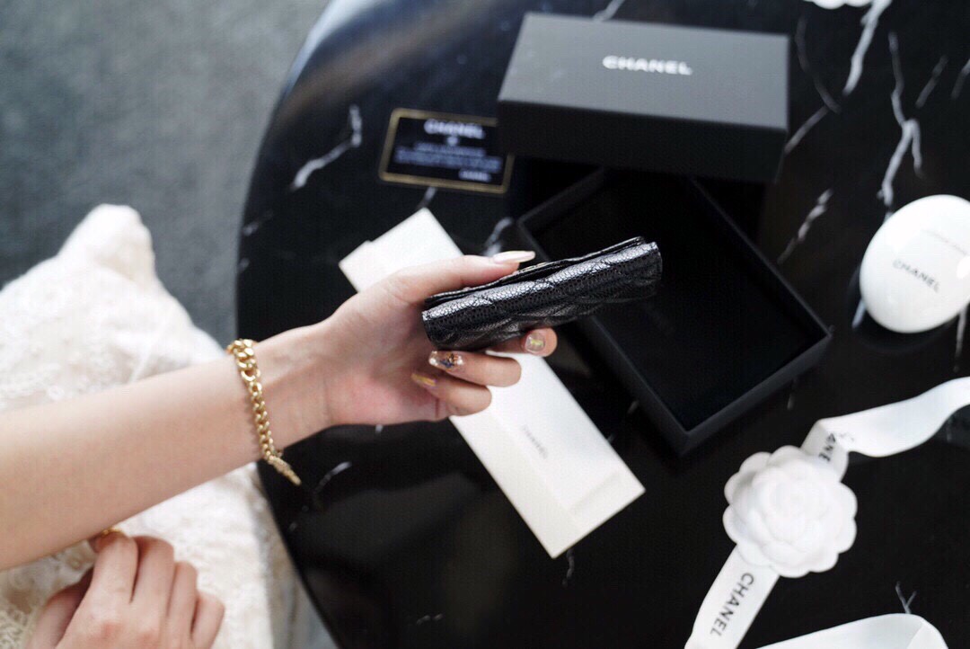 샤넬 클래식 똑딱이 카드지갑 캐비어 은장 02 AP0214