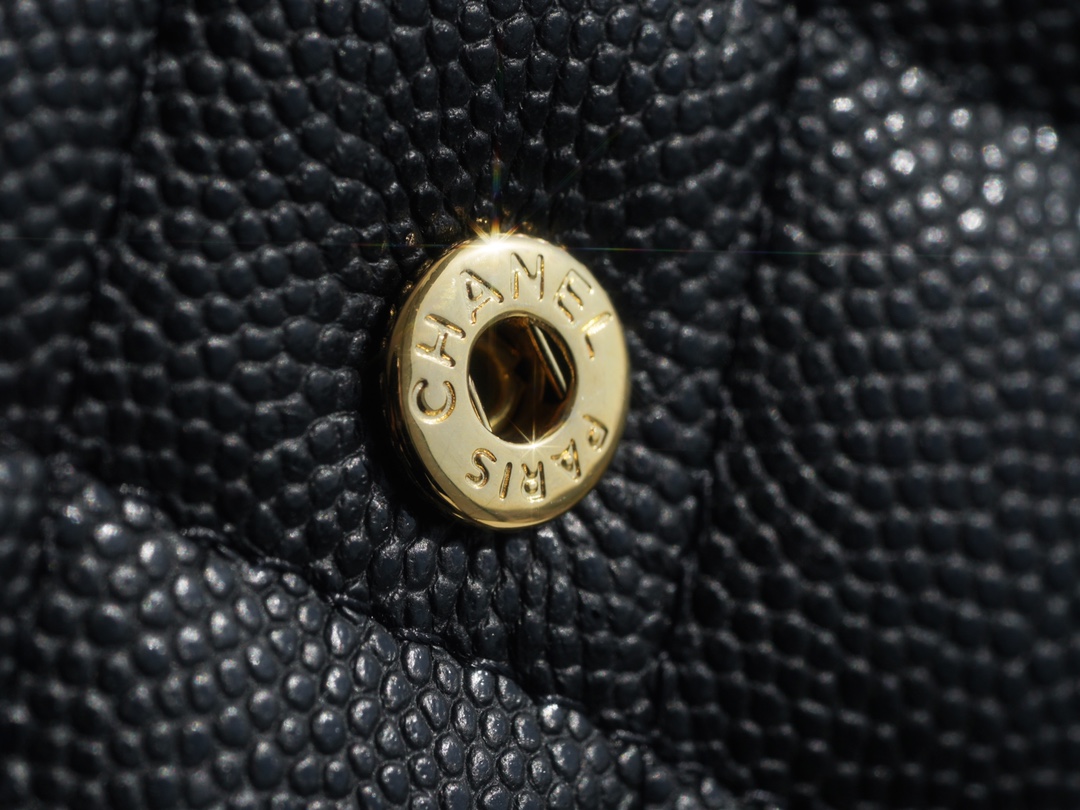 샤넬 장지갑 캐비어 금장 AP6616