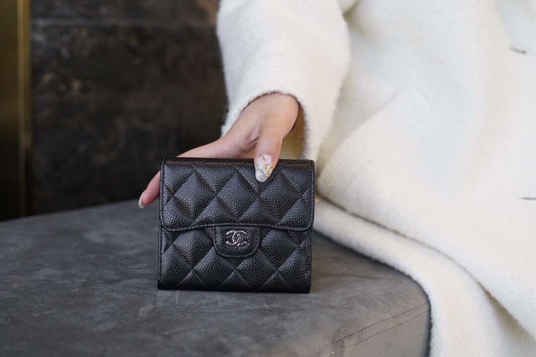 샤넬 캐비어 반지갑 캐비어 은장 AP0231