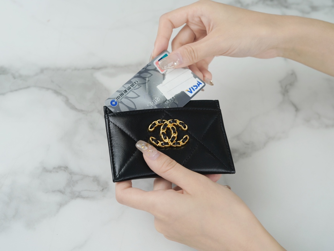 샤넬 카드 지갑 램스킨 금장 블랙 AP1167